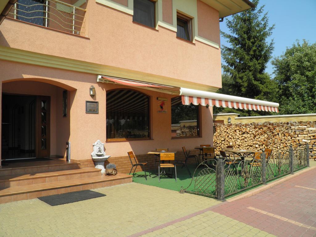 Hotel Magnat Mukatschewo Exterior foto