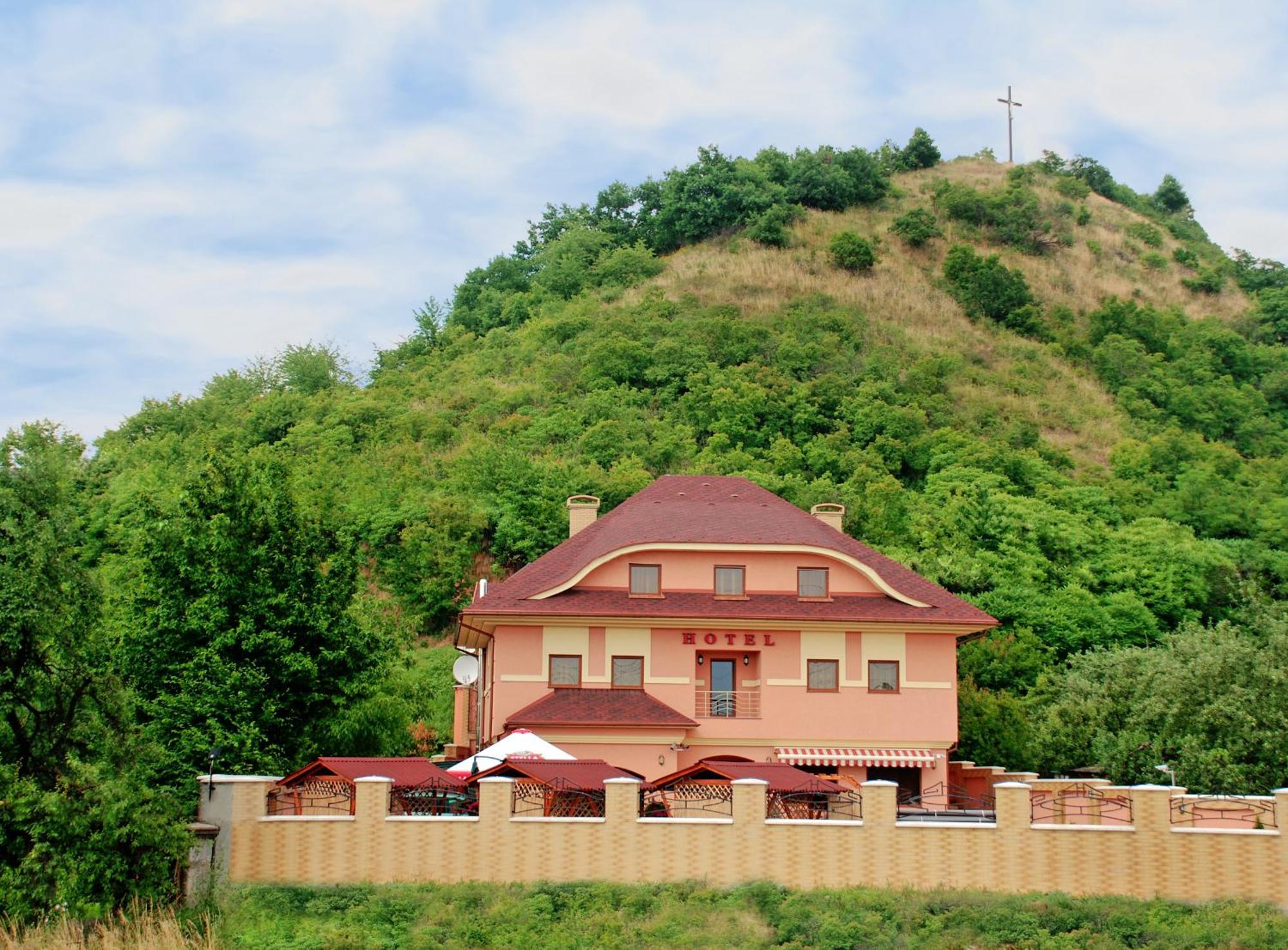 Hotel Magnat Mukatschewo Exterior foto